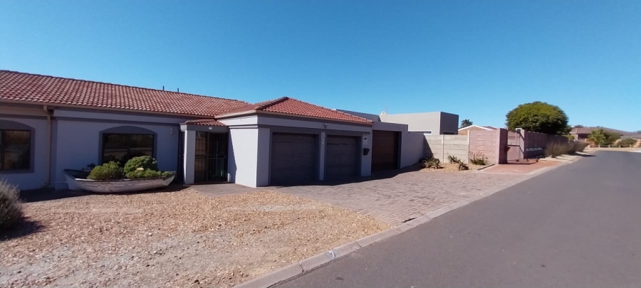 3 Bedroom Property for Sale in Vredenburg Western Cape